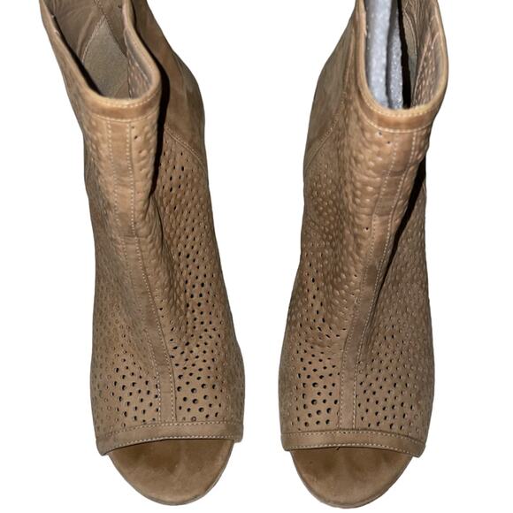 Stuart Weitzman In & Out Tan Nubuck Peep Toe Stiletto Bootie size 10 - Picture 16 of 16
